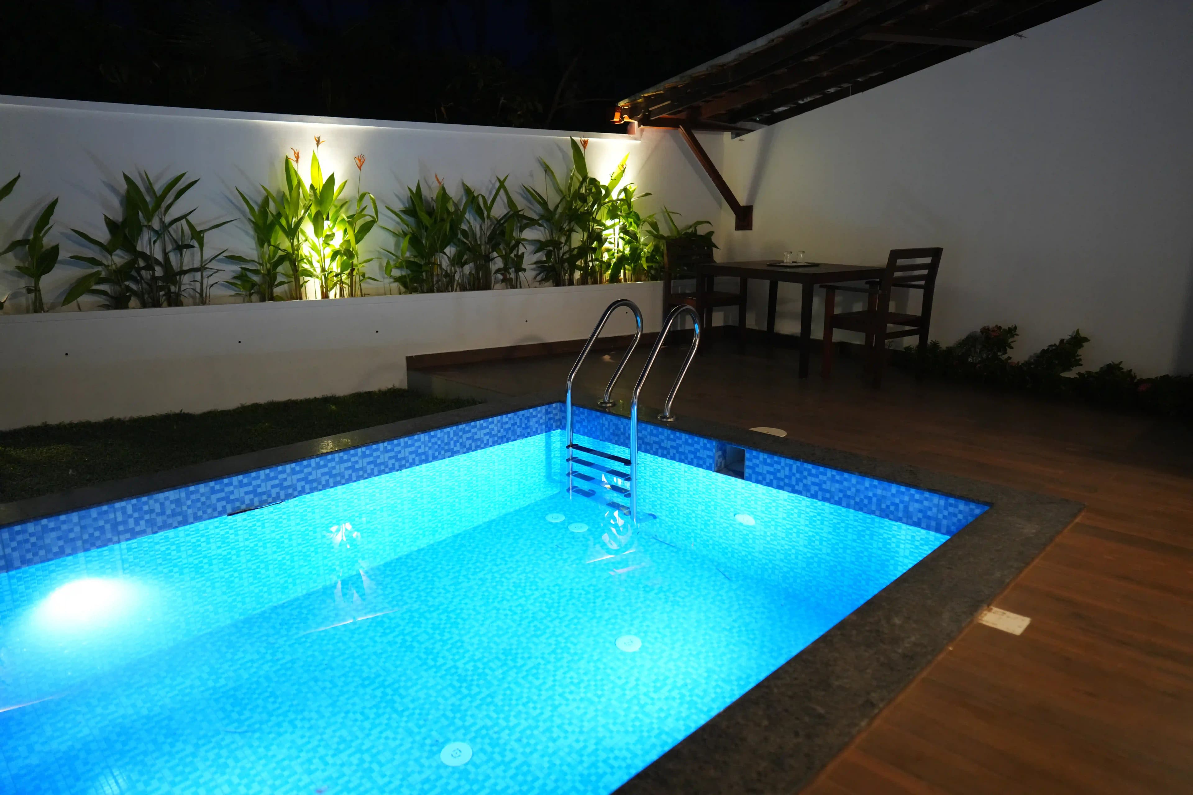 Private pool with deckside dining